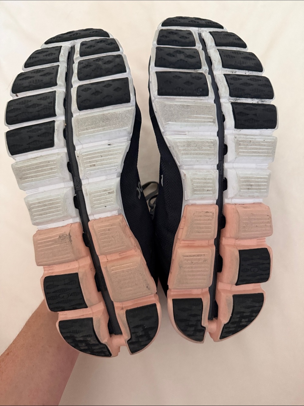 On Cloudflow Rock/Rose 10 Running Shoe - Picture 4 of 4